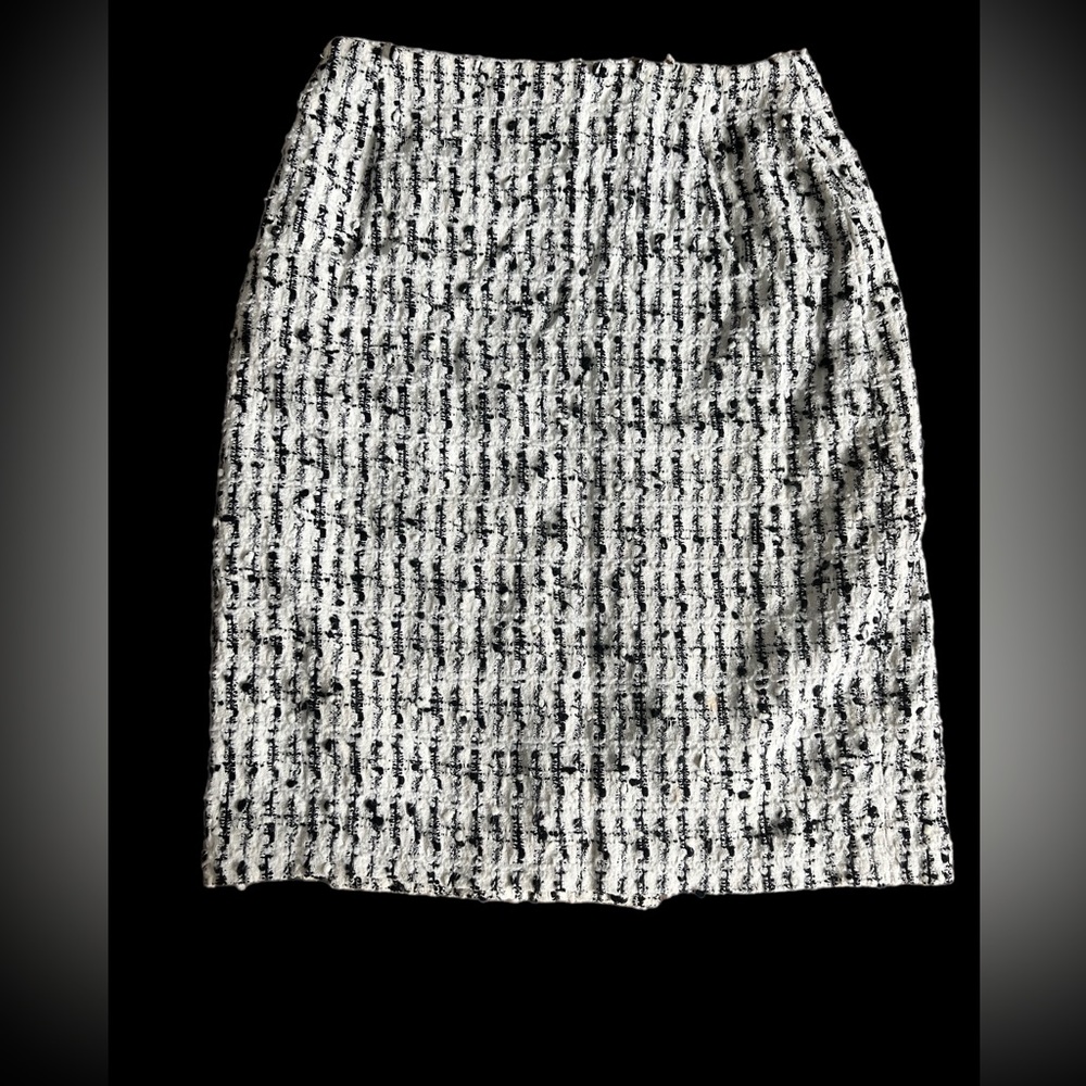 Escada vintage White & Black Knot Woven Skirt 34EU mini